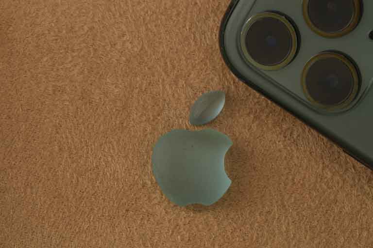 gem cut into apple logo