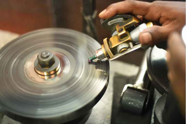 gem cutting
